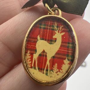 Beautiful Maximal Art pendant Deer Plaid